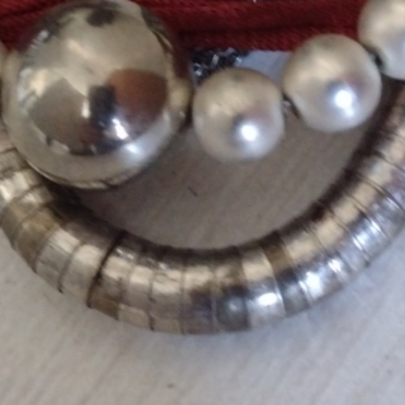 Multimedia & Very Silver-Like Beaded Multi-Chain Statement Wearable Art Necklace - Picture 7 of 12